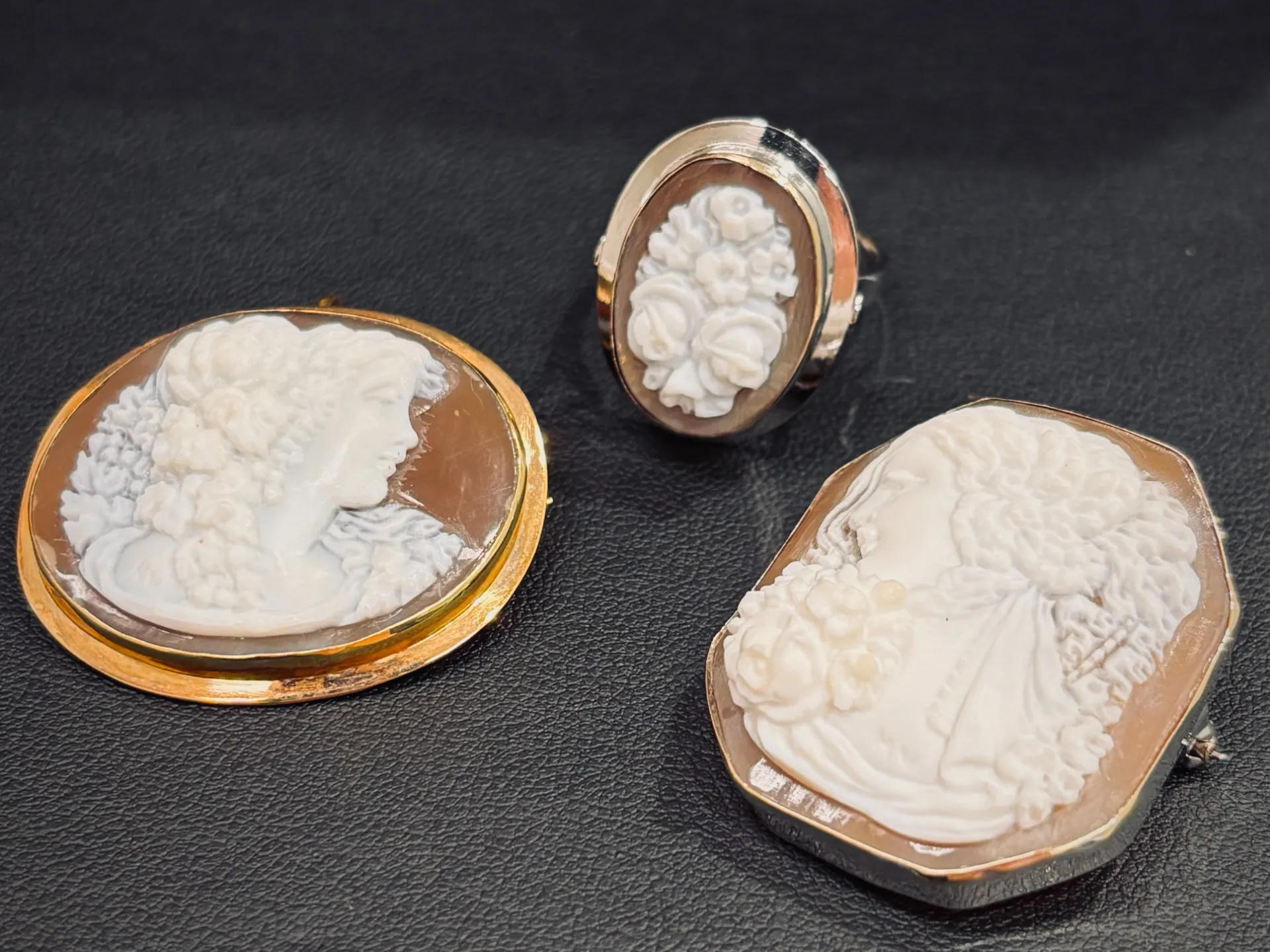 【買取専門店トクラ 宇治店】K18 カメオ ブローチ＆リング を買取りました！