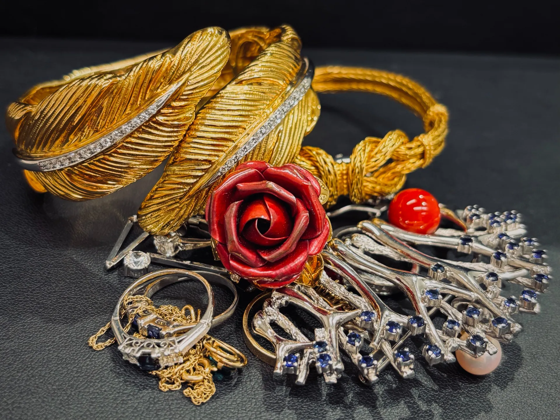 【買取専門店トクラ 宇治店】貴金属を多数お買取りいたしました！宇治市で金・プラチナの高価買取なら当店へ