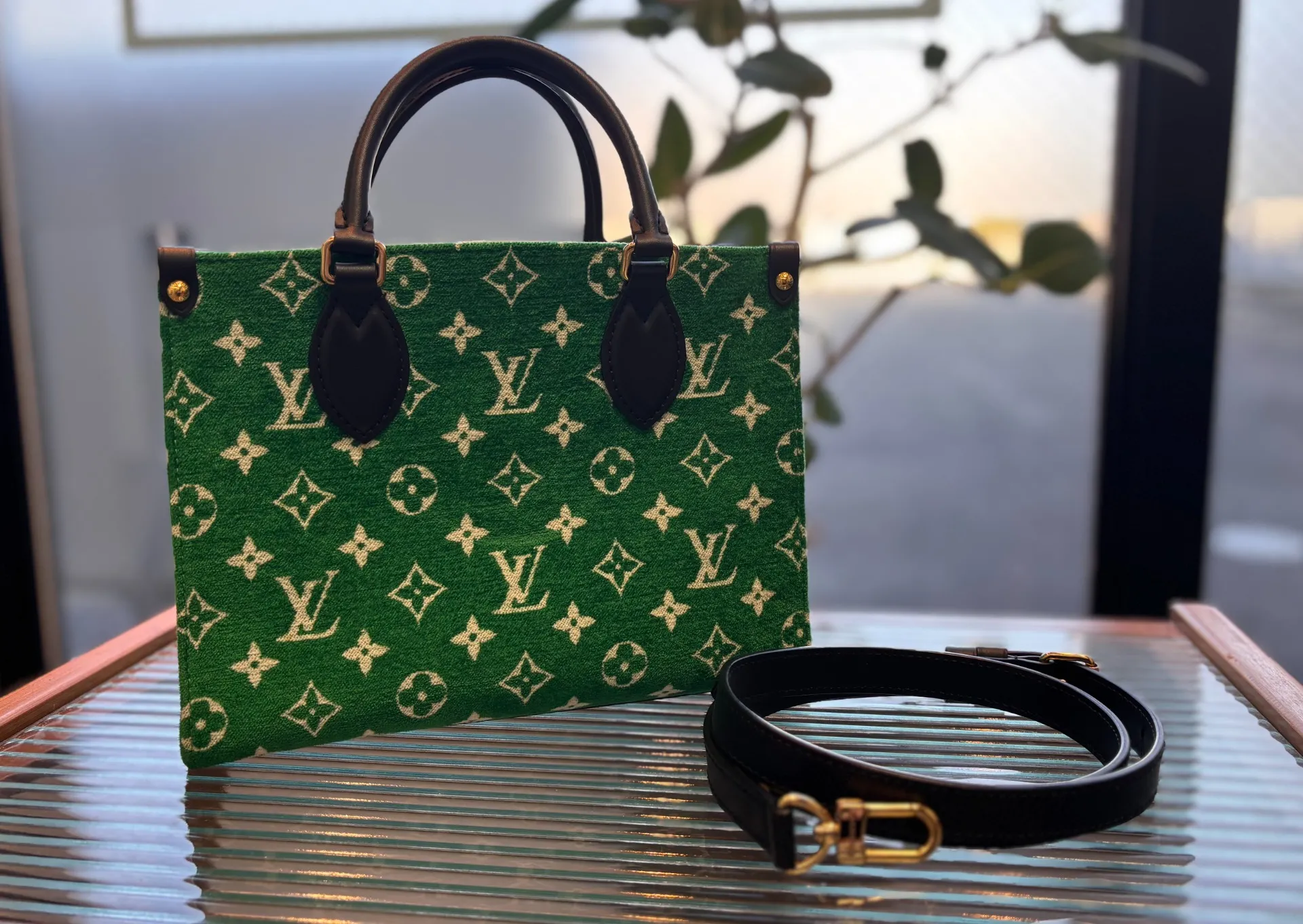 【買取専門店トクラ 宇治店】ルイヴィトン「LVマッチ オンザゴーPM」買取りました！