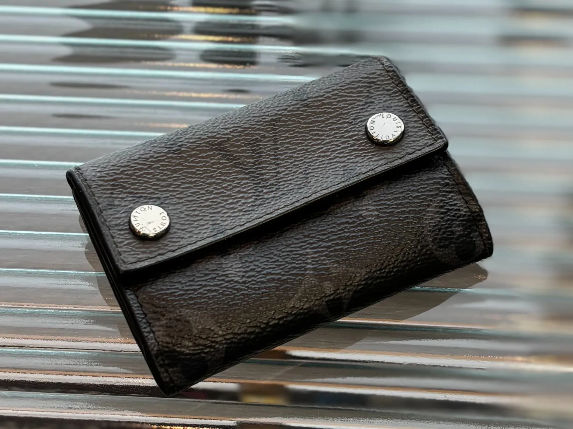 【買取専門店トクラ 宇治店】モノグラムエクリプス ディスカバリーコンパクトウォレット をお買取りしました！