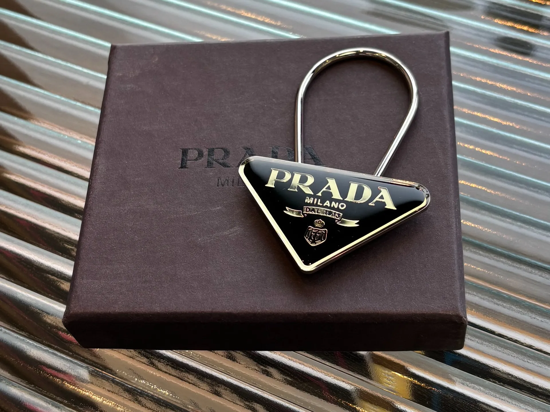 【買取専門店トクラ 宇治店】プラダ キーホルダー をお買取りしました！