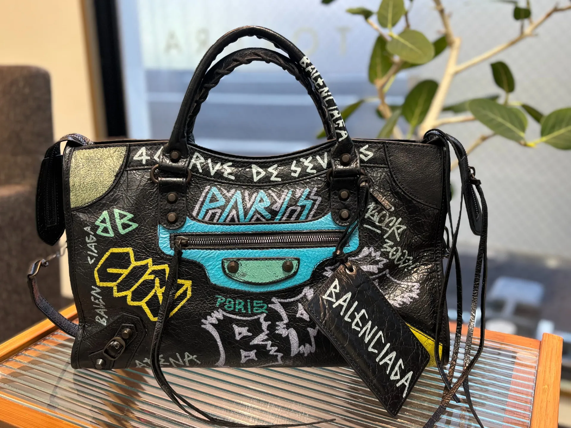 【買取専門店トクラ 宇治店】バレンシアガ グラフィティ シティ をお買取りしました！