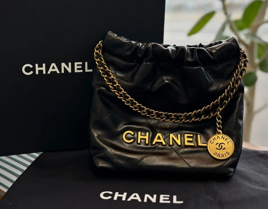 【買取専門店トクラ】シャネル22 ミニ ハンドバッグをお買取りしました！