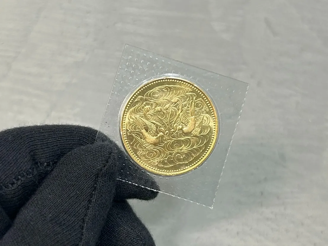 【買取専門店 TOKURA】御在位60年記念 10万円金貨 をお買取りいたしました！