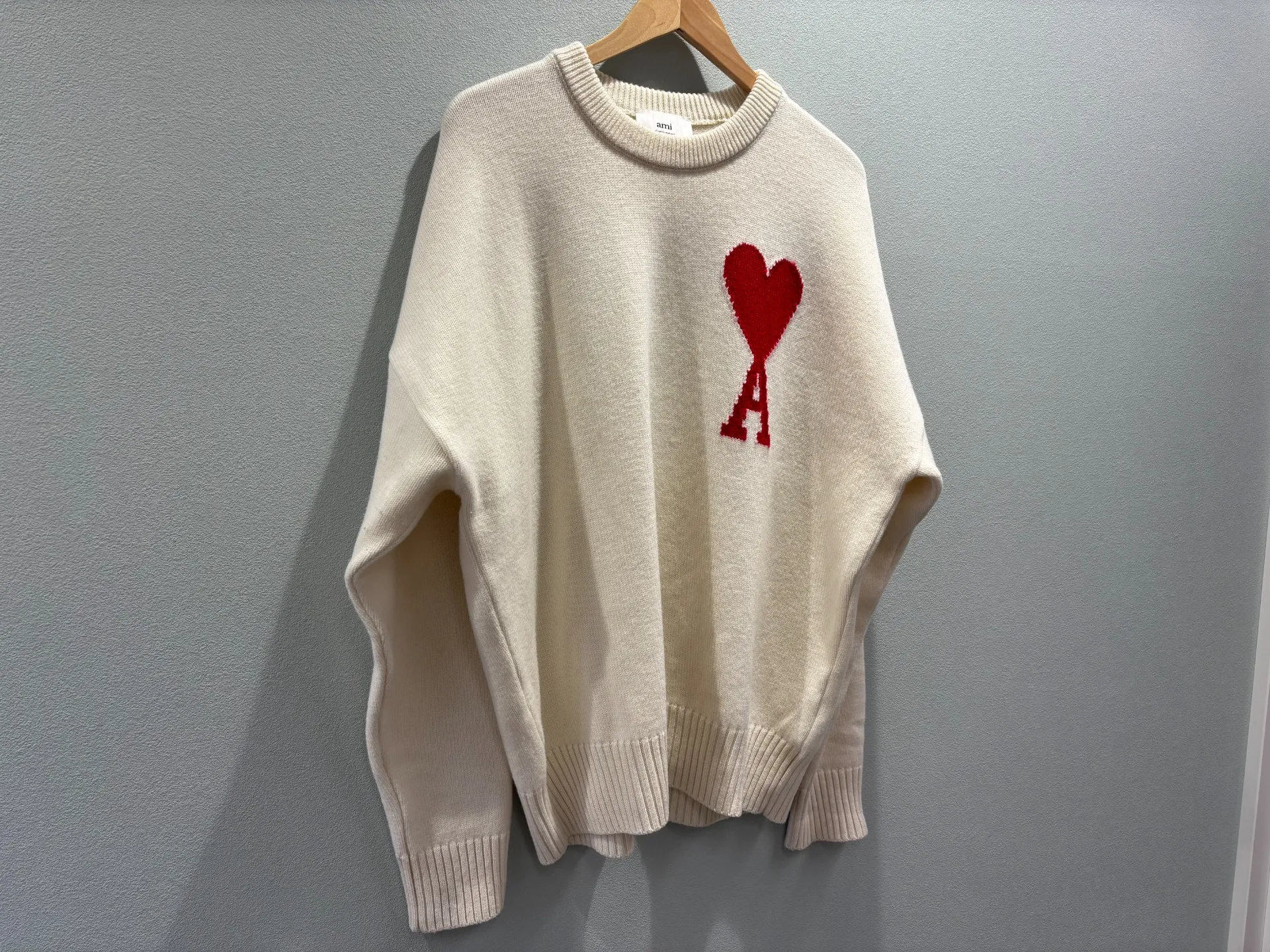 【買取専門店TOKURA】ami paris ニットセーターをお買取りしました！
